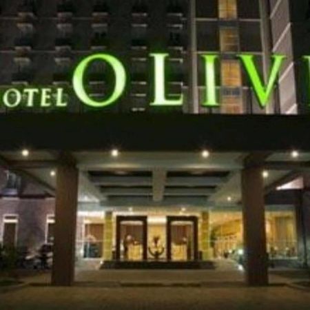 Hotel Olive Тангеранг Экстерьер фото